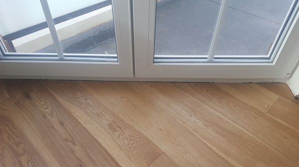 2 Mehrfamilien Häuser mit jeweils 6 Wohneinheiten mit Gallerie Eiche Classic Landhausdiele 4 Fach angefast geölt