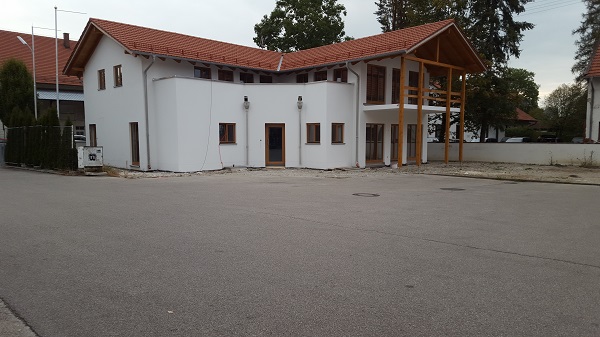 Neubau mit 7 Büro Zimmer