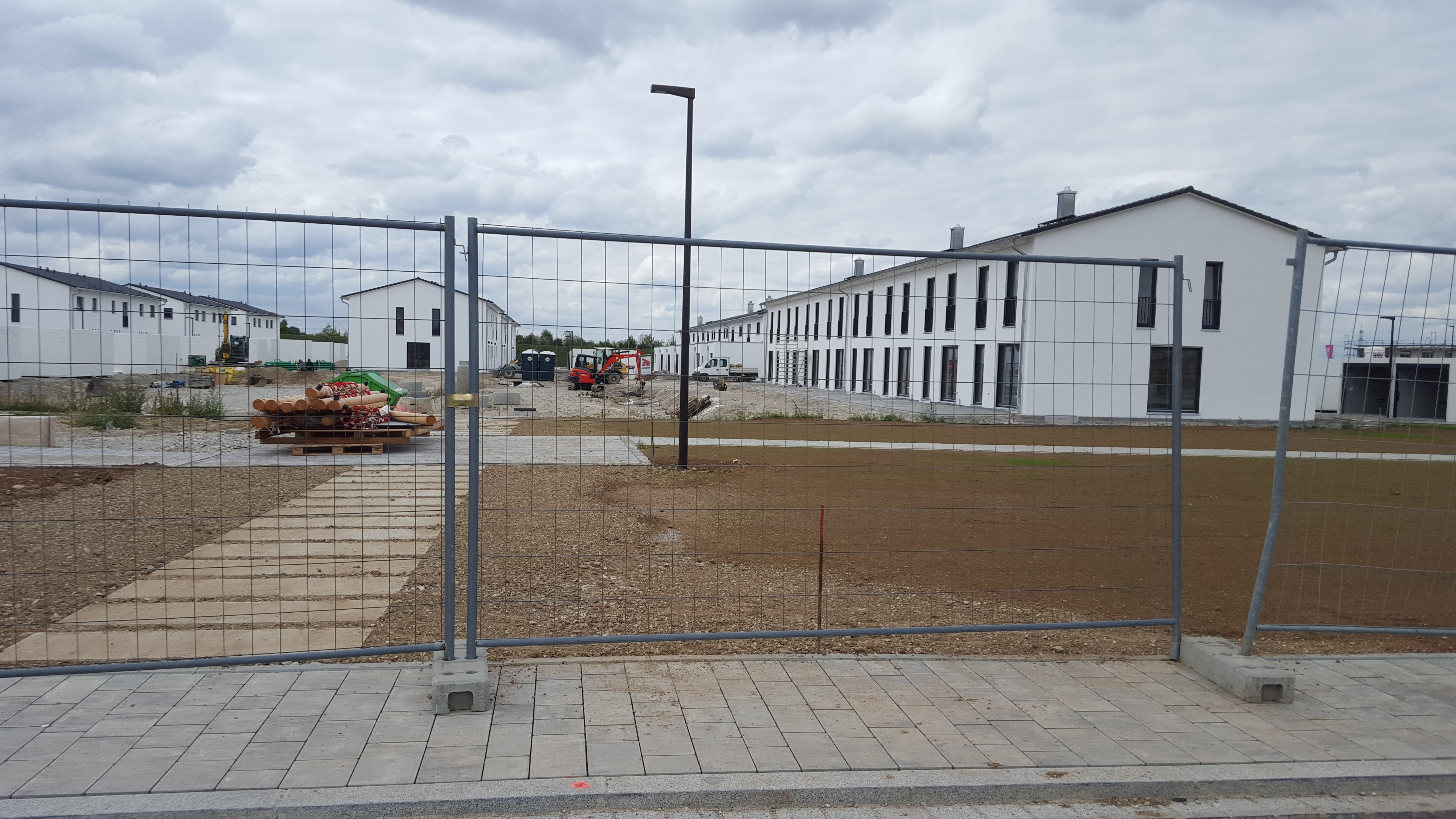 groß Objekt 25 Reihenhäuser